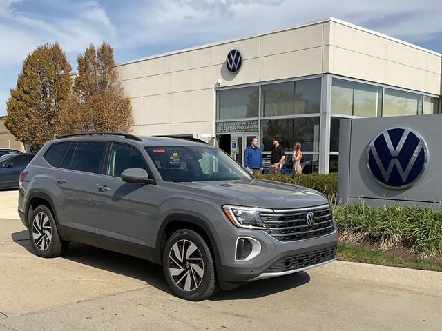 new 2026 Volkswagen Atlas car, priced at $44,757