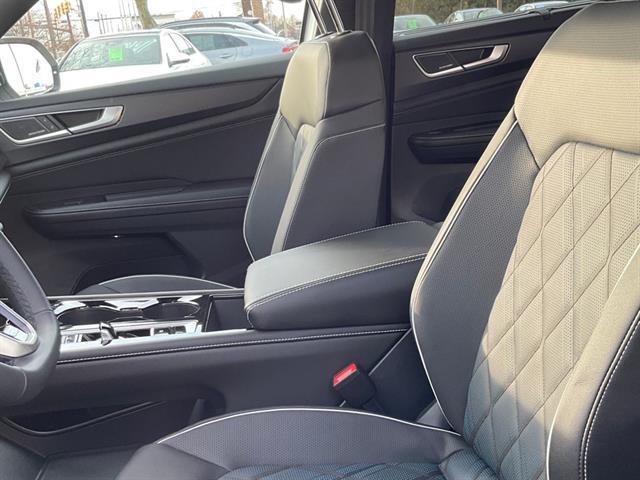 new 2026 Volkswagen Atlas Cross Sport car, priced at $52,003