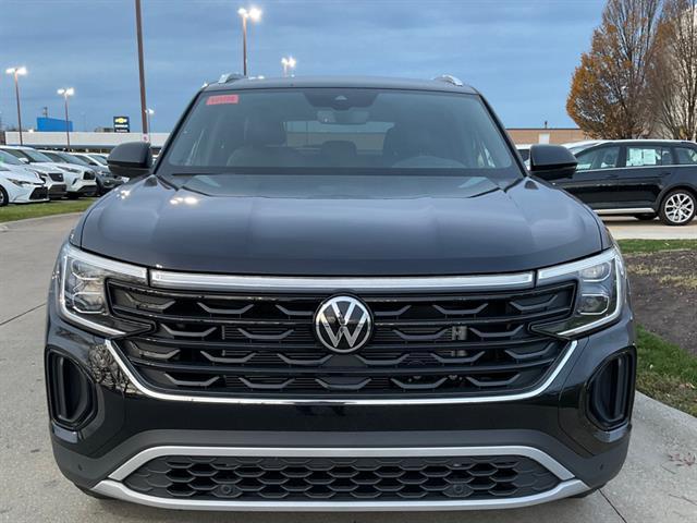 new 2026 Volkswagen Atlas Cross Sport car, priced at $47,166