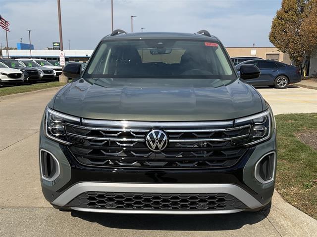 new 2026 Volkswagen Atlas car, priced at $46,331