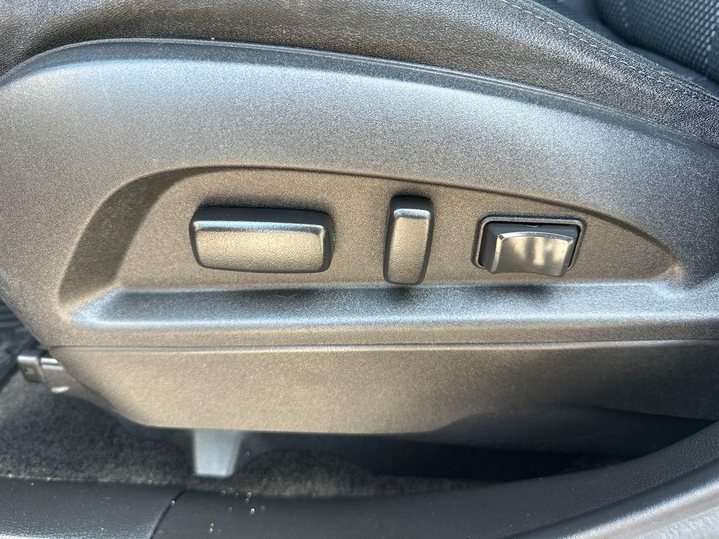 used 2016 Chevrolet Equinox car, priced at $11,975