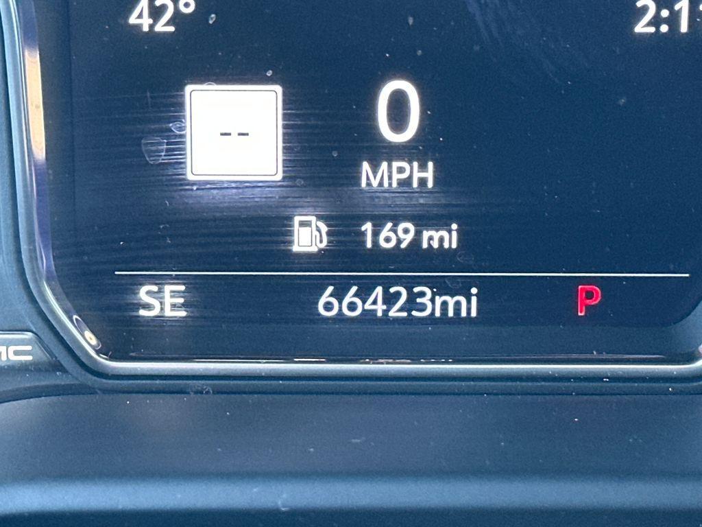 used 2021 GMC Yukon car, priced at $46,305