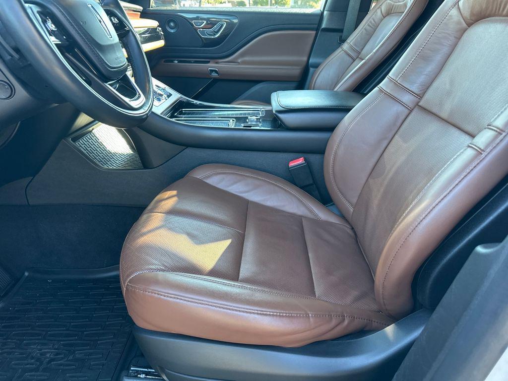 used 2023 Lincoln Aviator car, priced at $43,520