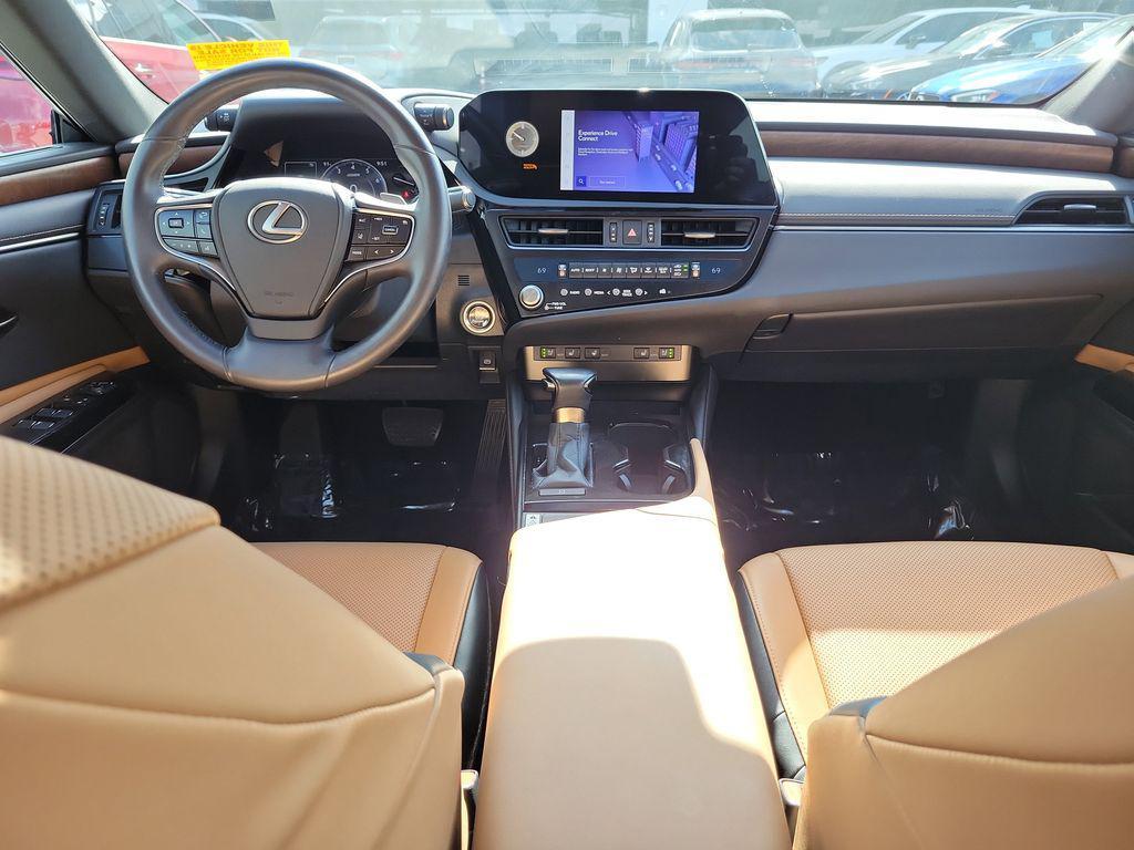 used 2023 Lexus ES 350 car, priced at $37,826