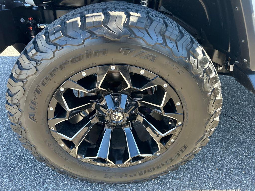 used 2021 Jeep Gladiator car, priced at $31,328