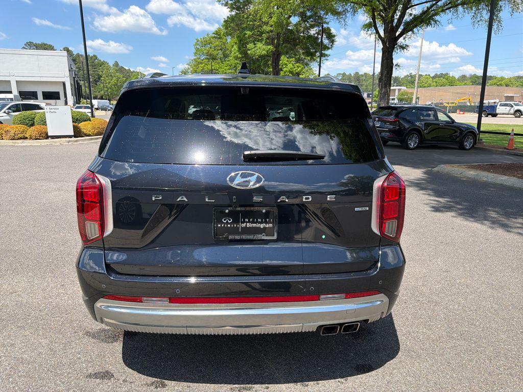 used 2024 Hyundai Palisade car, priced at $40,123