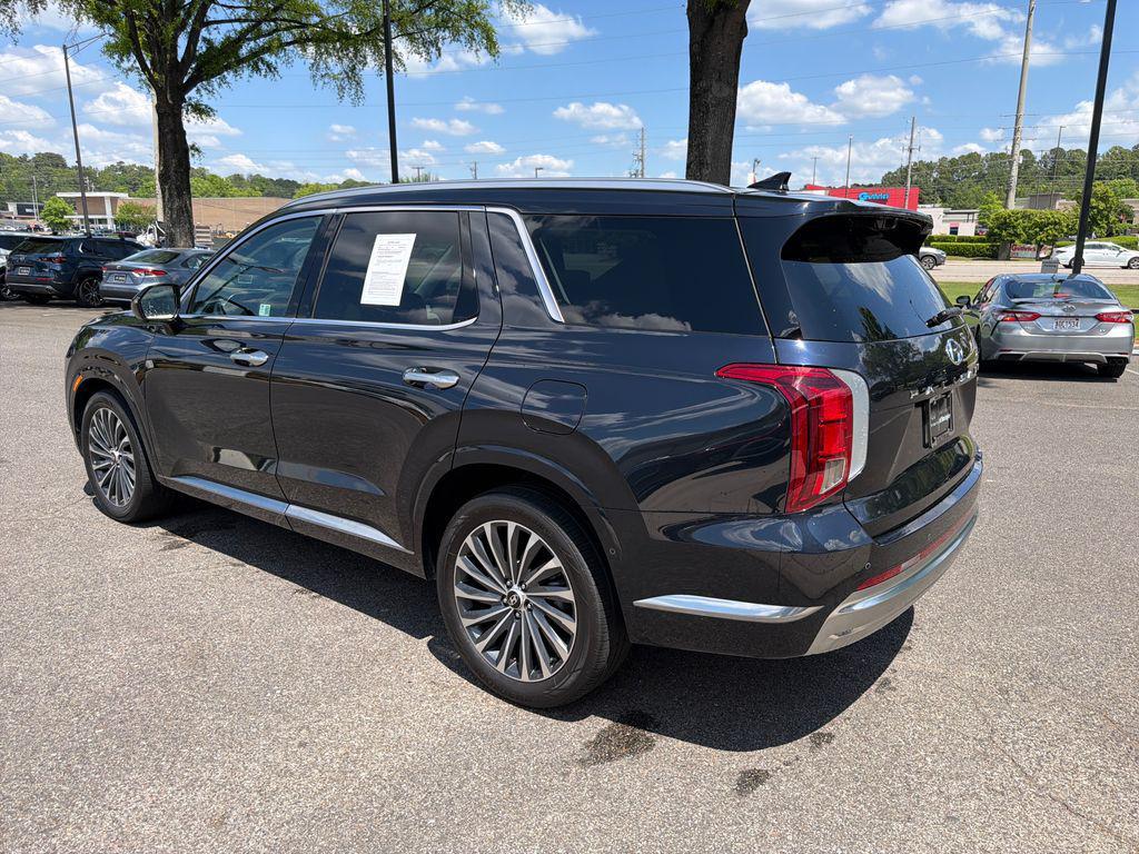 used 2024 Hyundai Palisade car, priced at $40,123