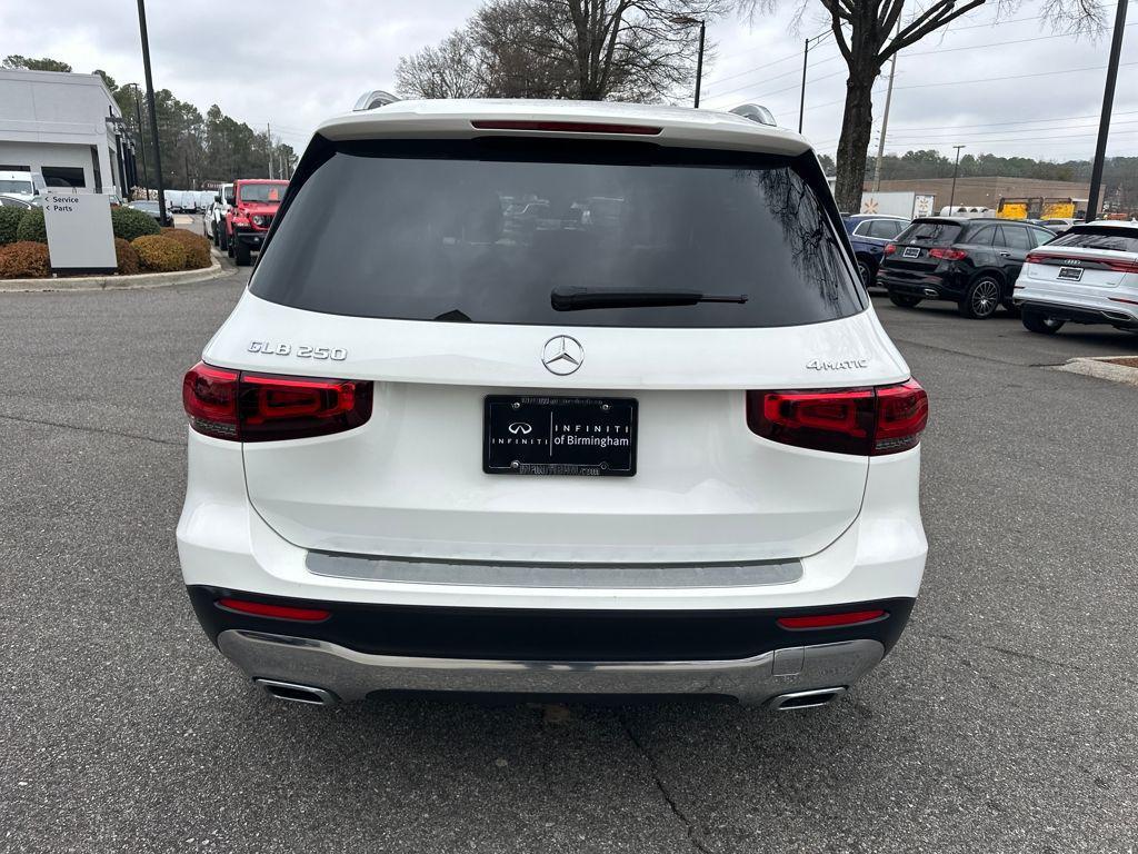 used 2021 Mercedes-Benz GLB 250 car, priced at $29,384