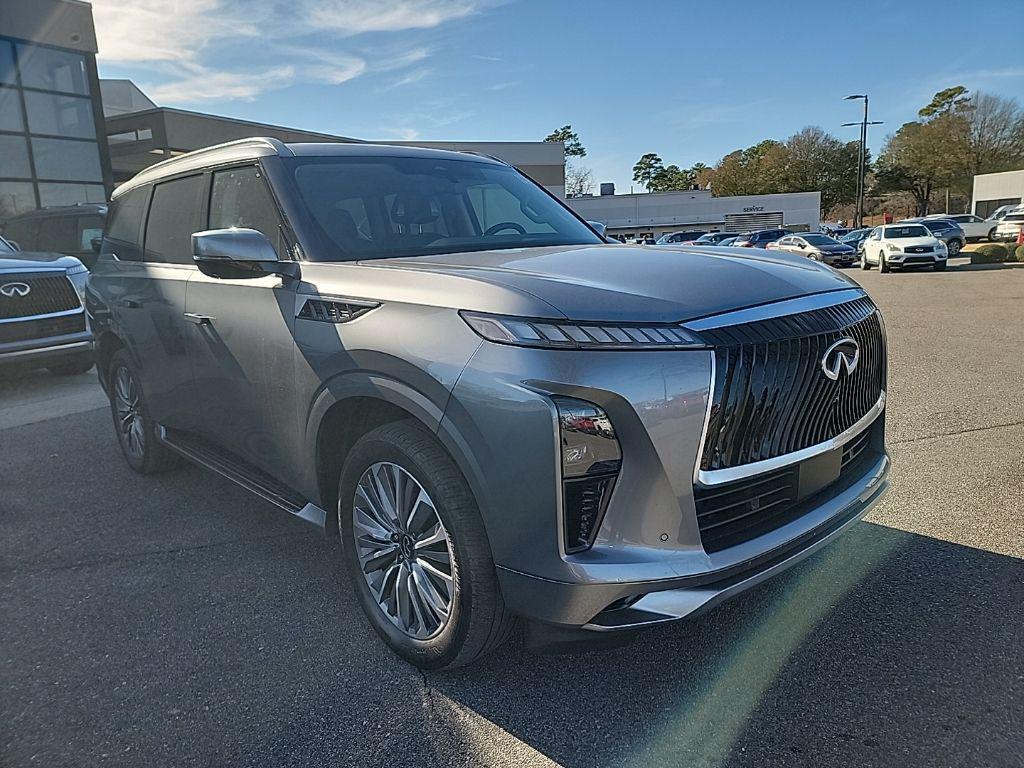 used 2025 INFINITI QX80 car, priced at $82,897
