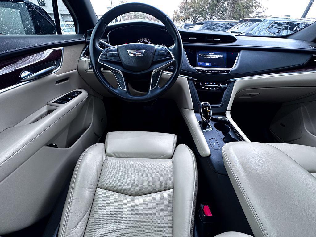 used 2017 Cadillac XT5 car, priced at $17,687