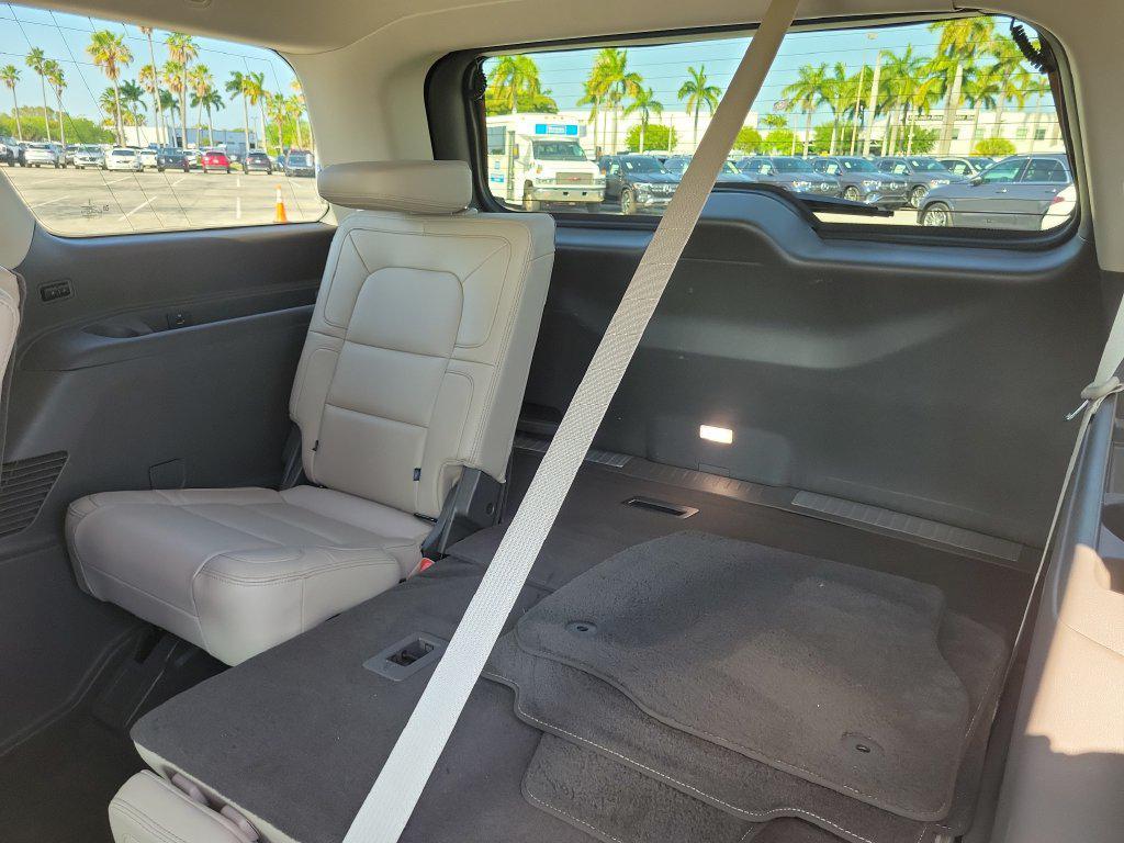 used 2024 Lincoln Navigator car, priced at $61,995