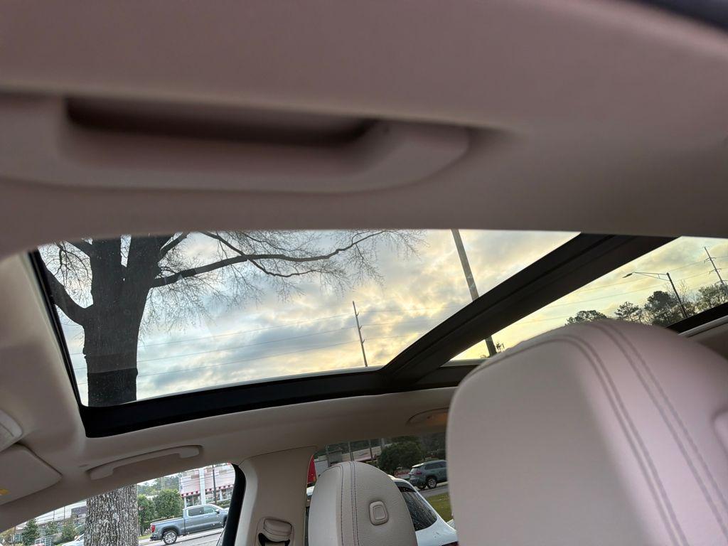 used 2024 Mercedes-Benz GLE 350 car, priced at $50,652