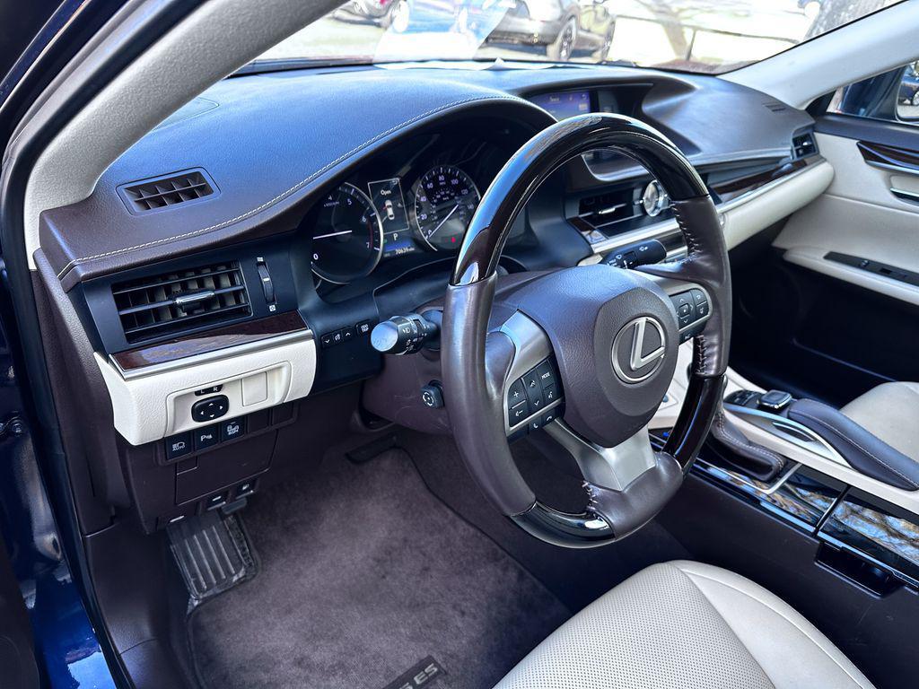 used 2018 Lexus ES 350 car, priced at $24,910