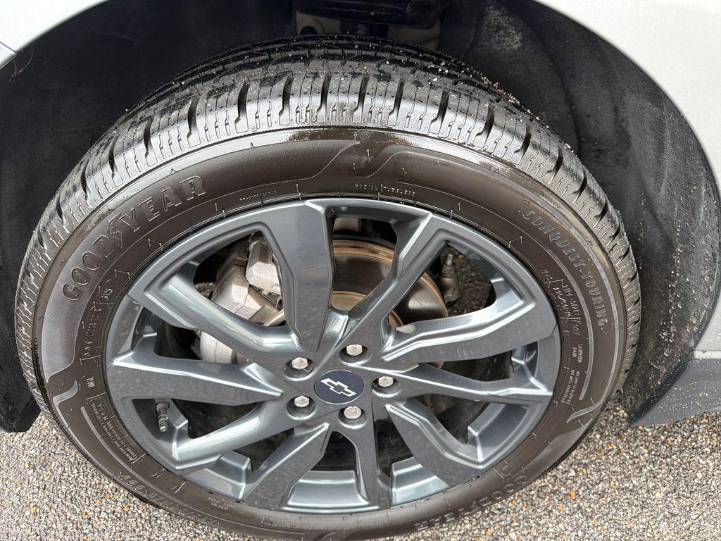 used 2023 Chevrolet Equinox car, priced at $24,630
