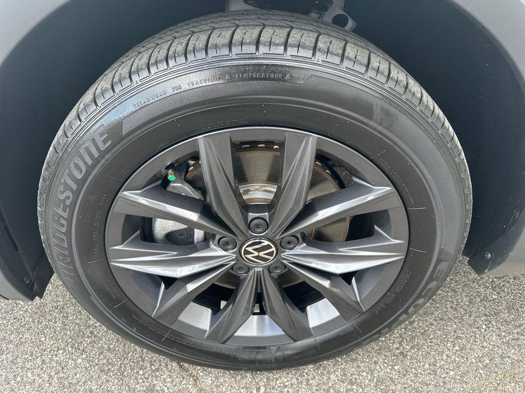 used 2022 Volkswagen Tiguan car, priced at $23,175