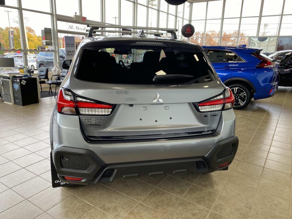 new 2025 Mitsubishi Outlander Sport car, priced at $31,515