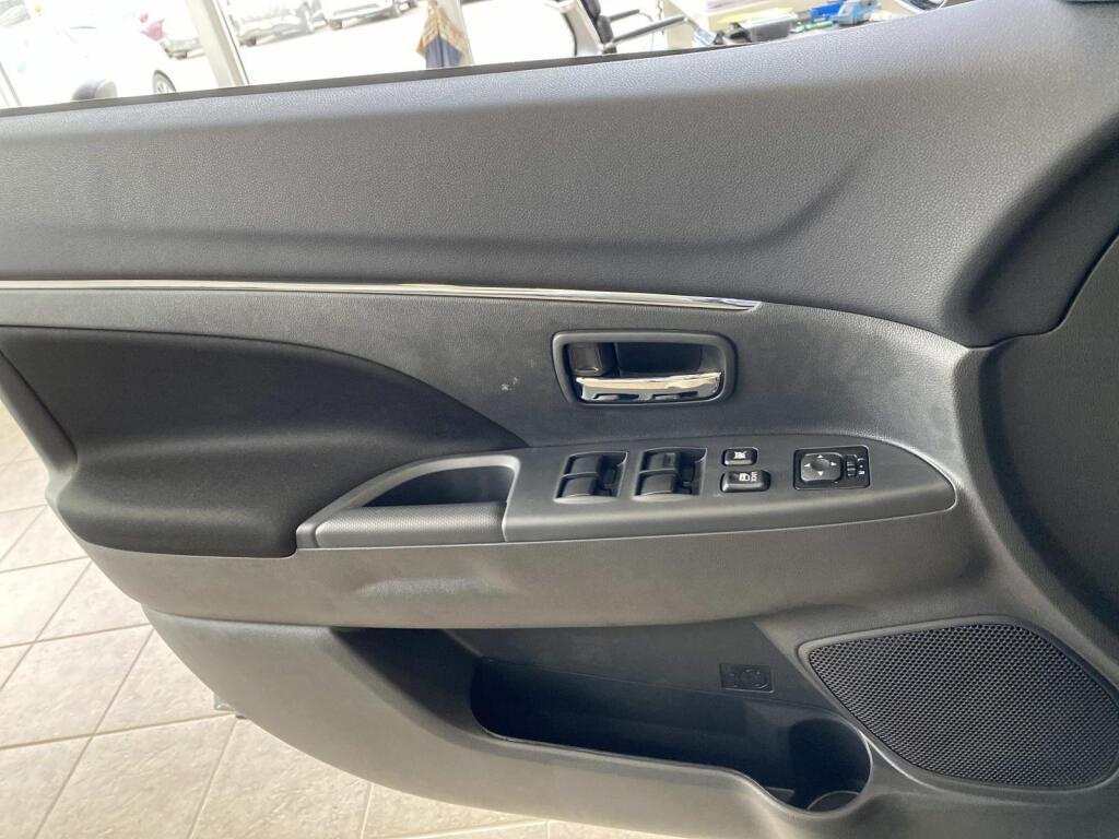 new 2025 Mitsubishi Outlander Sport car, priced at $31,515