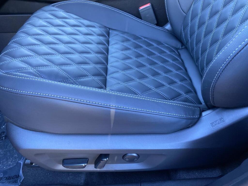 new 2025 Mitsubishi Outlander PHEV car, priced at $50,375