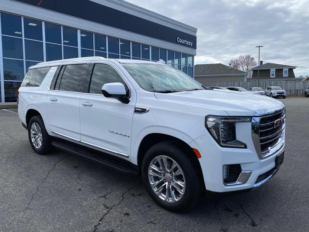 used 2023 GMC Yukon XL car, priced at $49,999