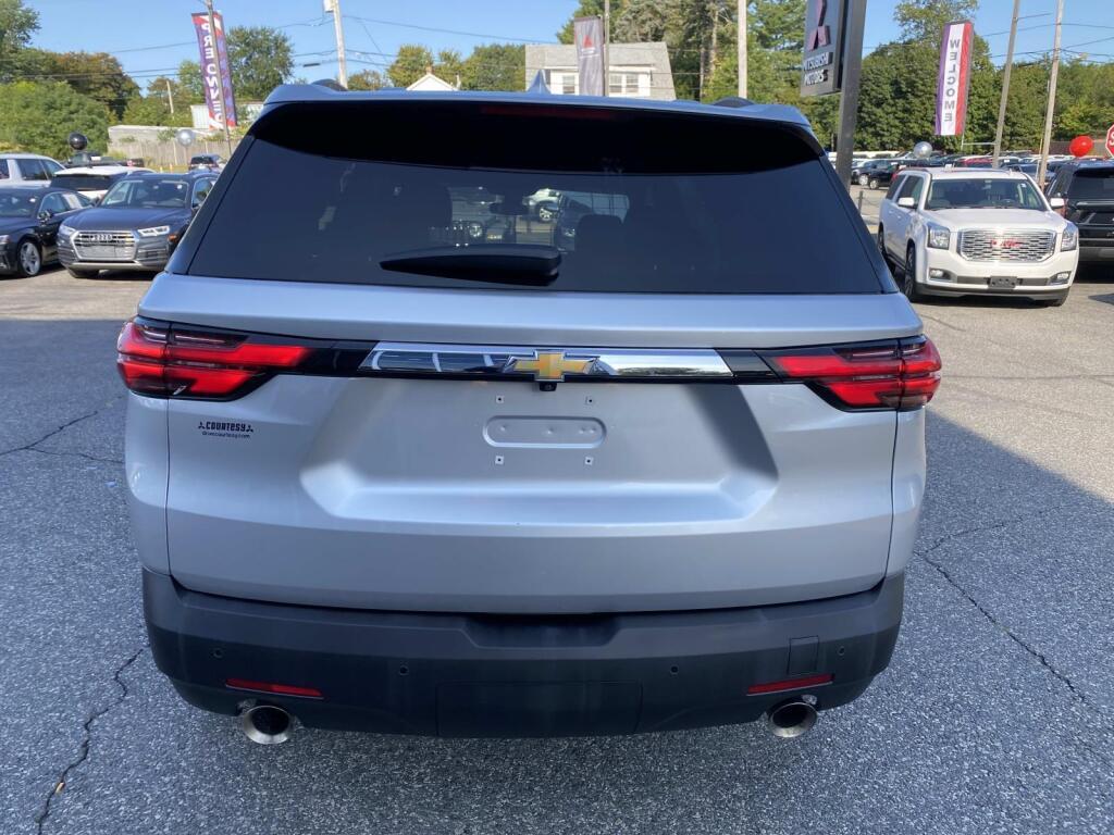 used 2022 Chevrolet Traverse car, priced at $21,999