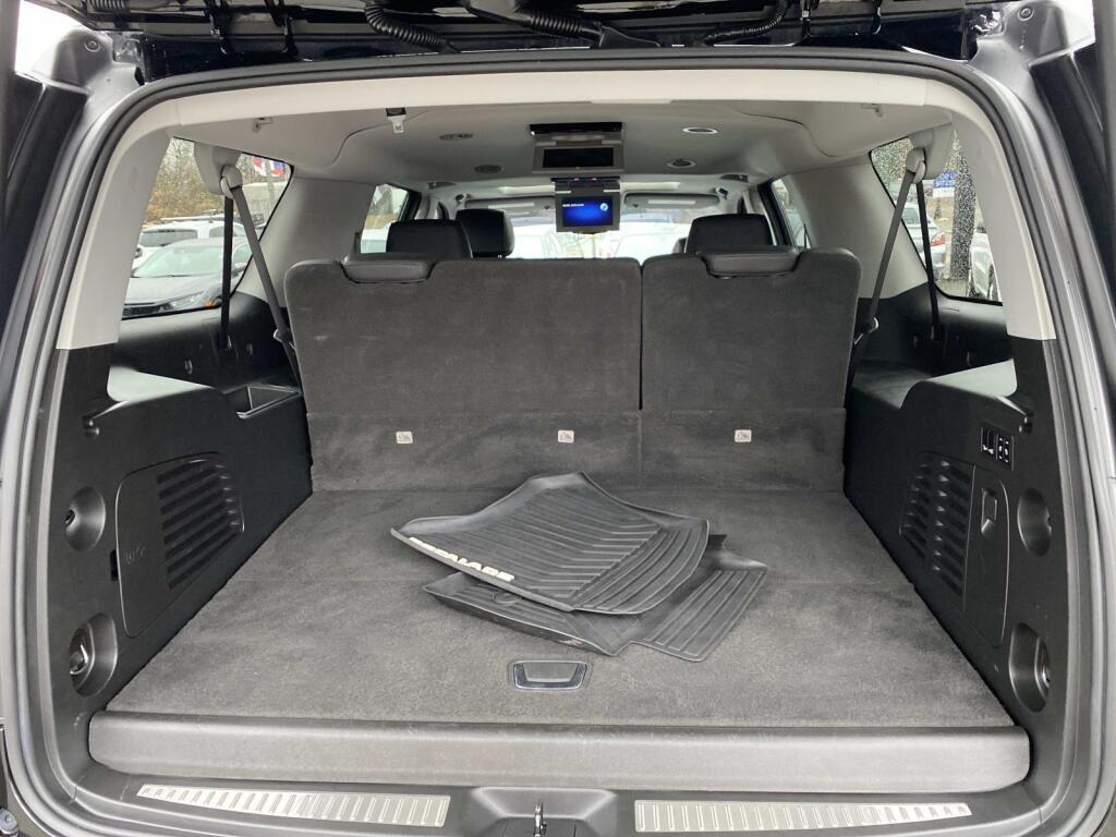 used 2020 Cadillac Escalade ESV car, priced at $36,799