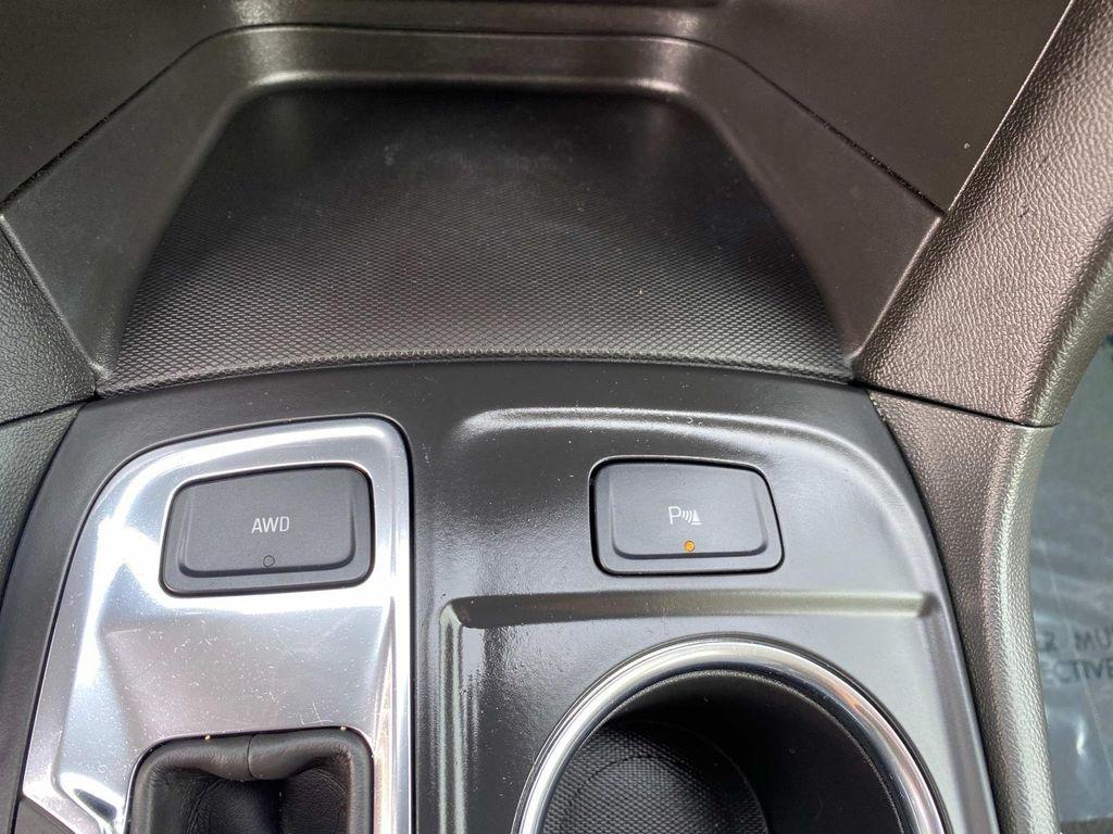 used 2023 Chevrolet Equinox car, priced at $18,997