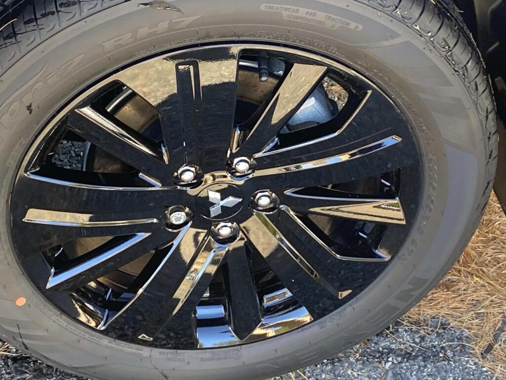 new 2025 Mitsubishi Outlander Sport car, priced at $32,110