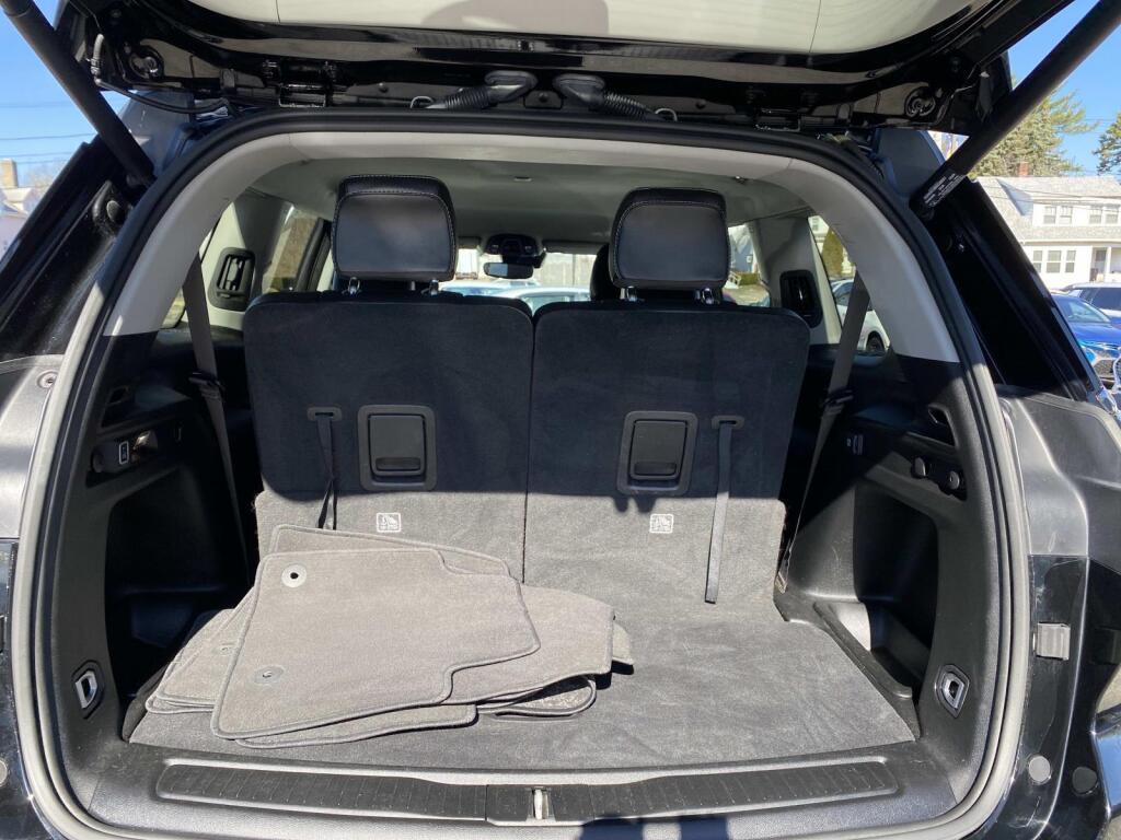 used 2023 Jeep Grand Cherokee L car, priced at $31,520
