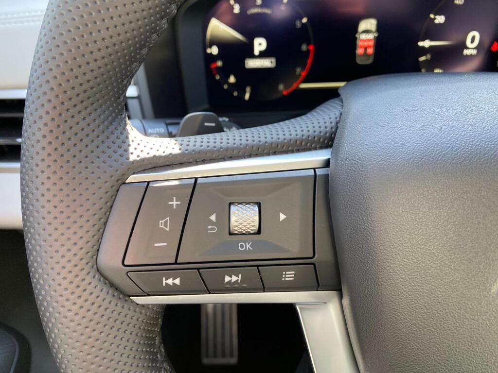 new 2025 Mitsubishi Outlander car, priced at $42,110