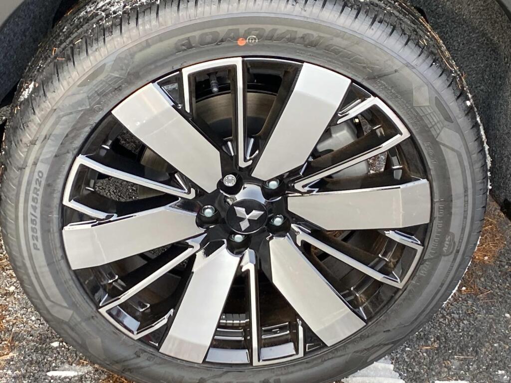 new 2026 Mitsubishi Outlander car, priced at $39,240