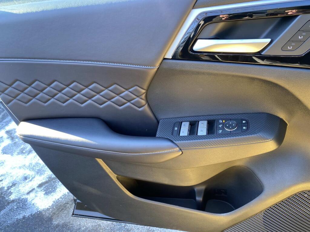 new 2025 Mitsubishi Outlander PHEV car, priced at $51,910