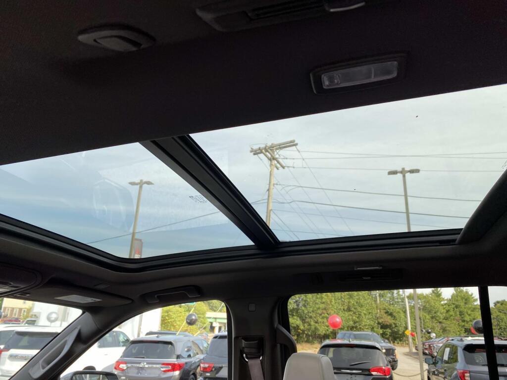 used 2021 Chevrolet Suburban car, priced at $36,999