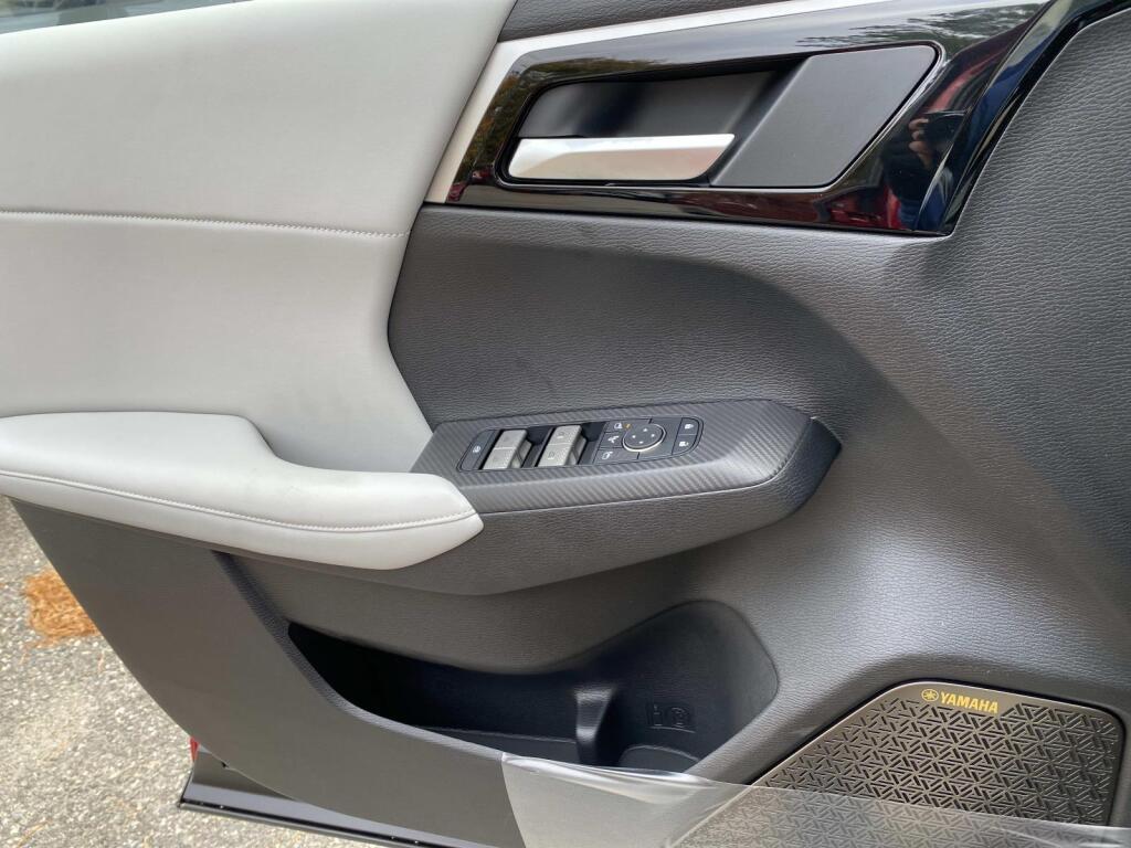 new 2025 Mitsubishi Outlander car, priced at $41,815