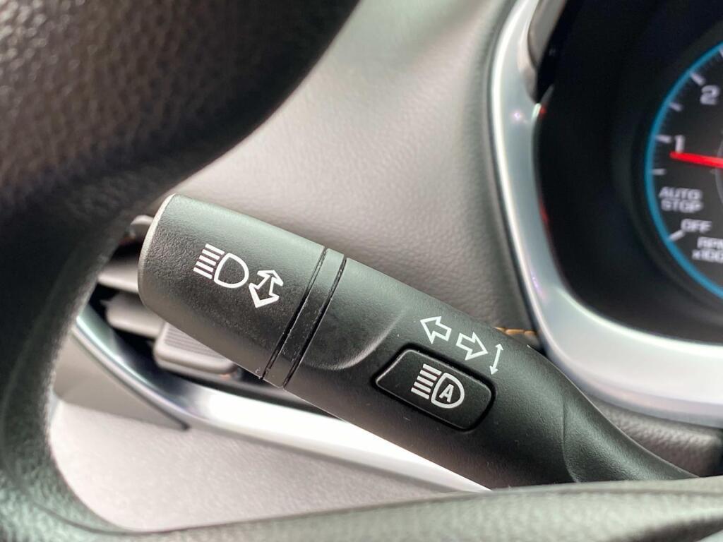 used 2021 Chevrolet Traverse car, priced at $24,999