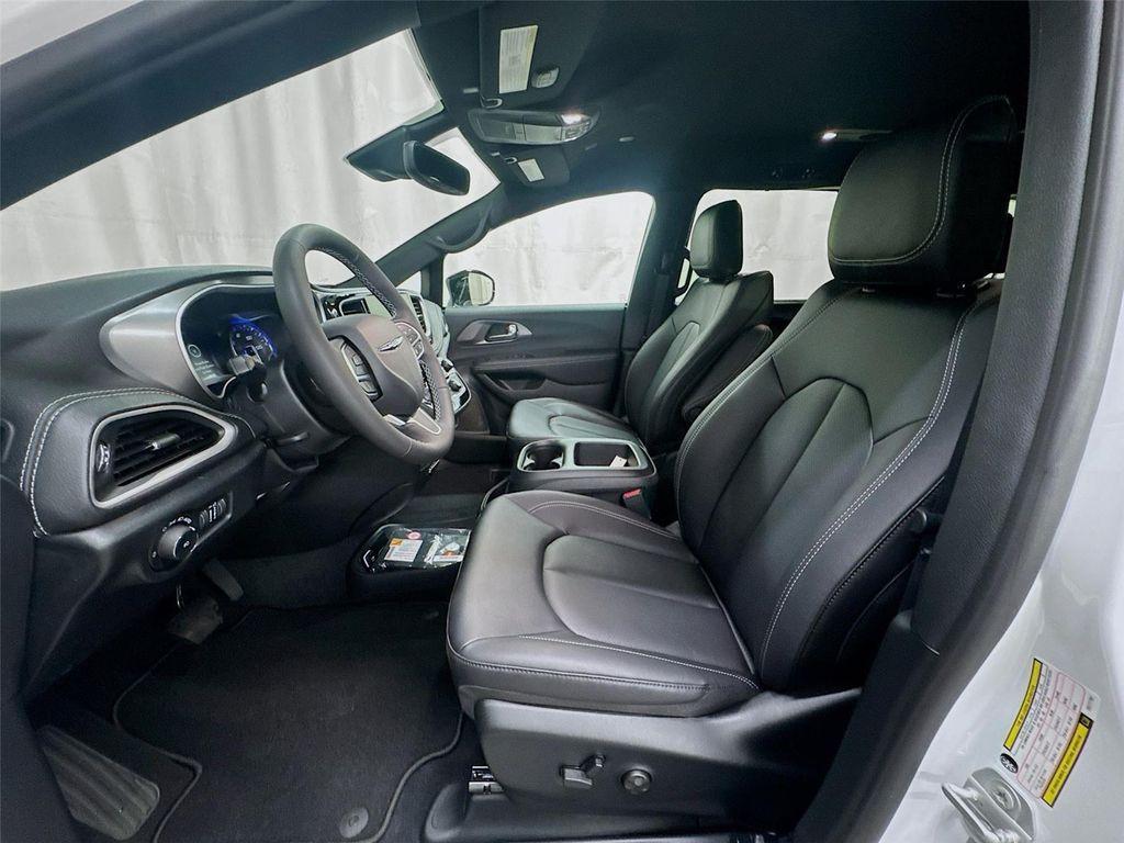 new 2026 Chrysler Pacifica car, priced at $40,890