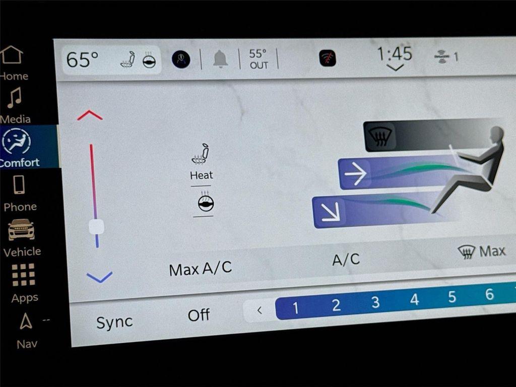 new 2026 Jeep Grand Cherokee car, priced at $45,582