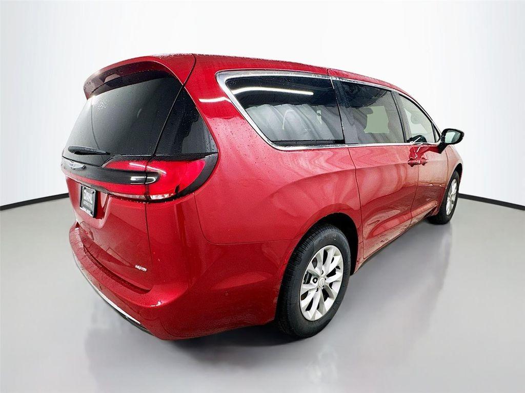 new 2025 Chrysler Pacifica car, priced at $46,590