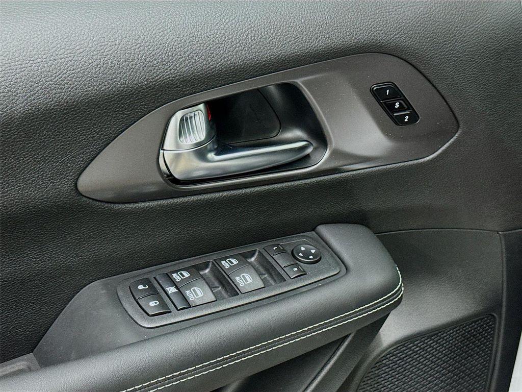 new 2026 Chrysler Pacifica car, priced at $41,336