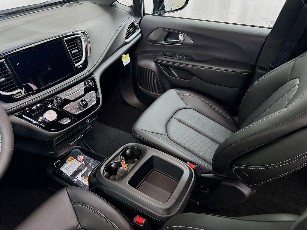new 2026 Chrysler Pacifica car, priced at $41,336