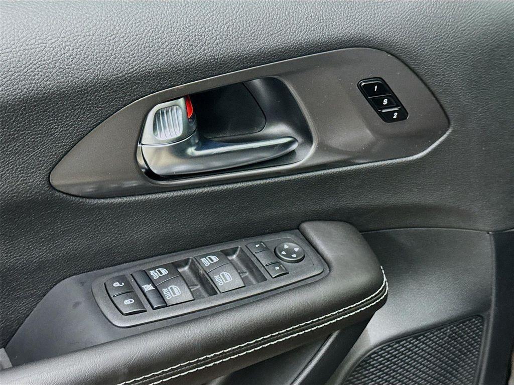 new 2026 Chrysler Pacifica car, priced at $44,408