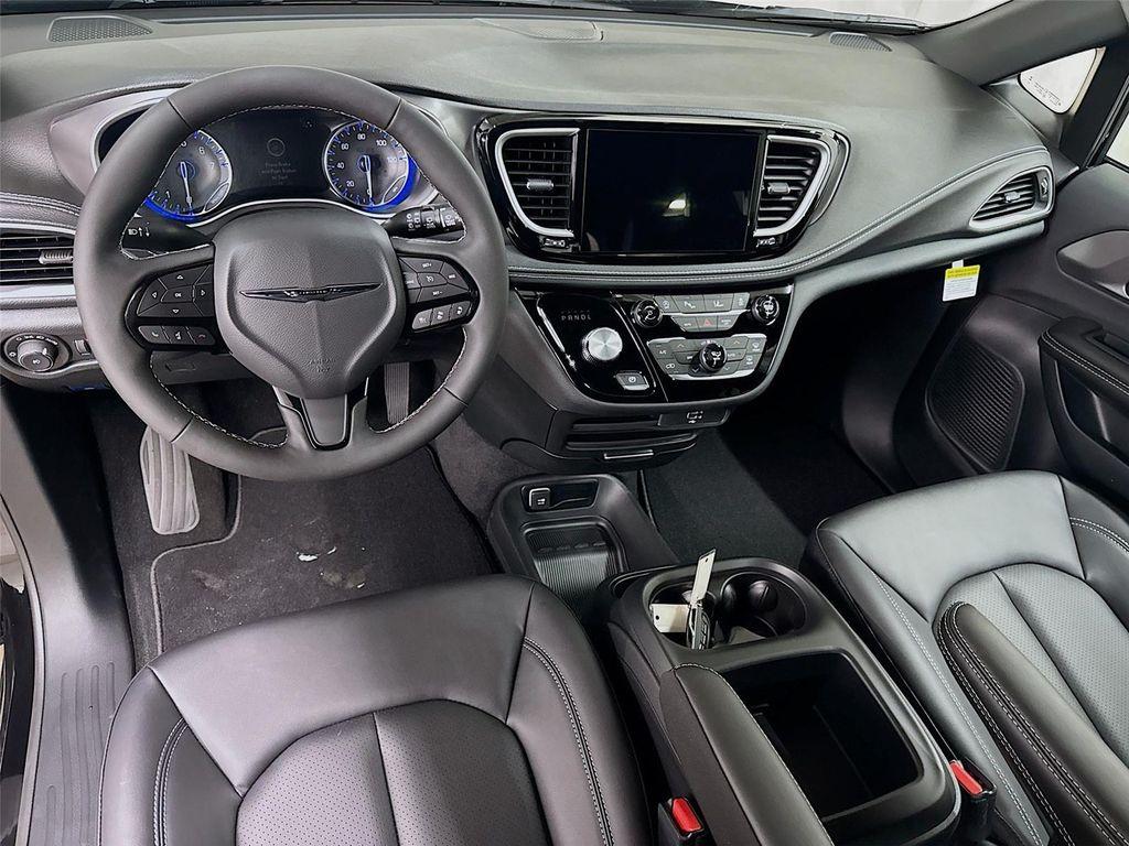 new 2026 Chrysler Pacifica car, priced at $44,408