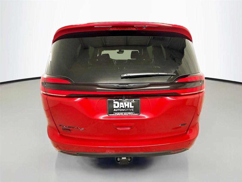 used 2026 Chrysler Pacifica car, priced at $42,900