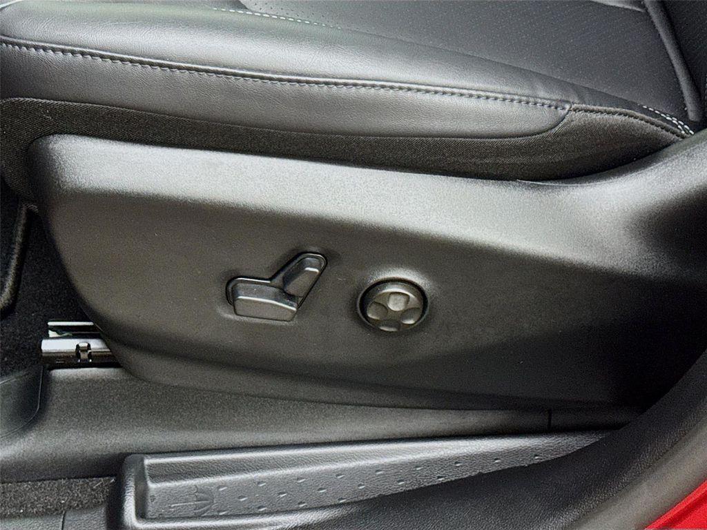 used 2026 Chrysler Pacifica car, priced at $42,900