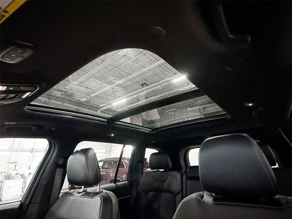 new 2026 Jeep Grand Cherokee car, priced at $47,565