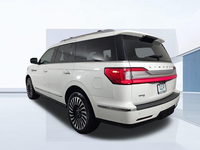 used 2020 Lincoln Navigator car, priced at $45,285