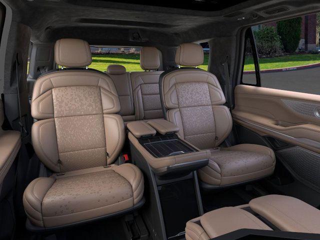 new 2025 Lincoln Navigator car, priced at $117,340