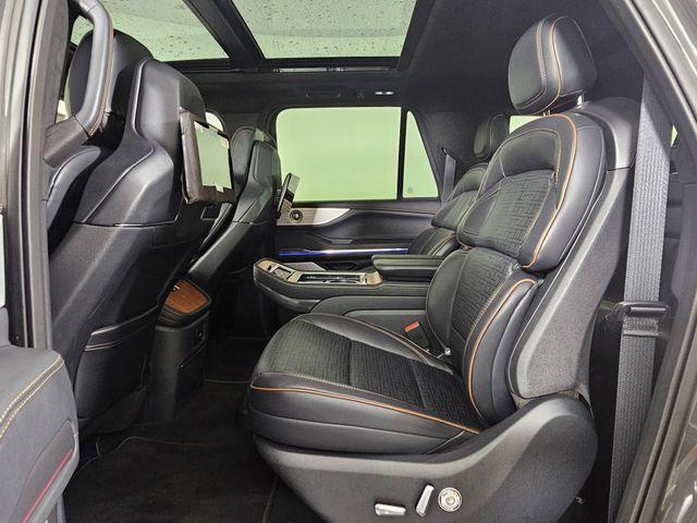 new 2025 Lincoln Navigator L car, priced at $130,813