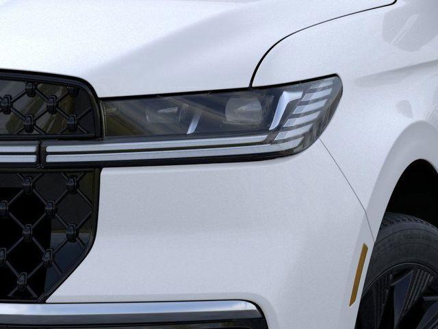 new 2025 Lincoln Navigator car, priced at $109,340