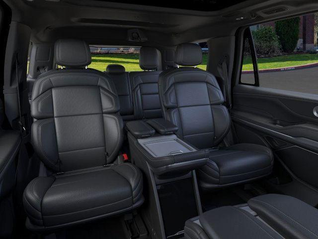 new 2025 Lincoln Navigator car, priced at $102,501