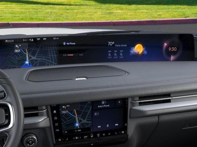 new 2025 Lincoln Navigator car, priced at $104,590